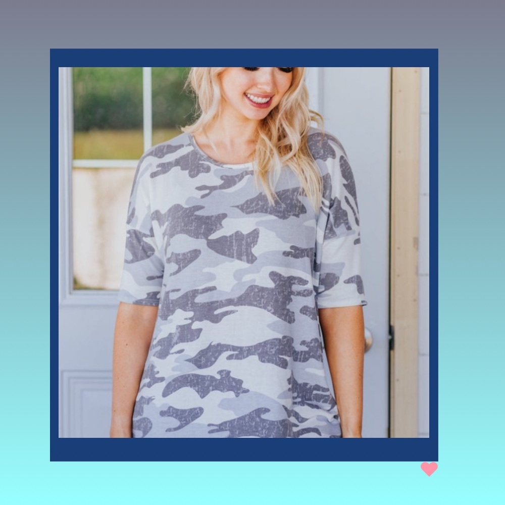 Camo Print Short Sleeve Top in Grey